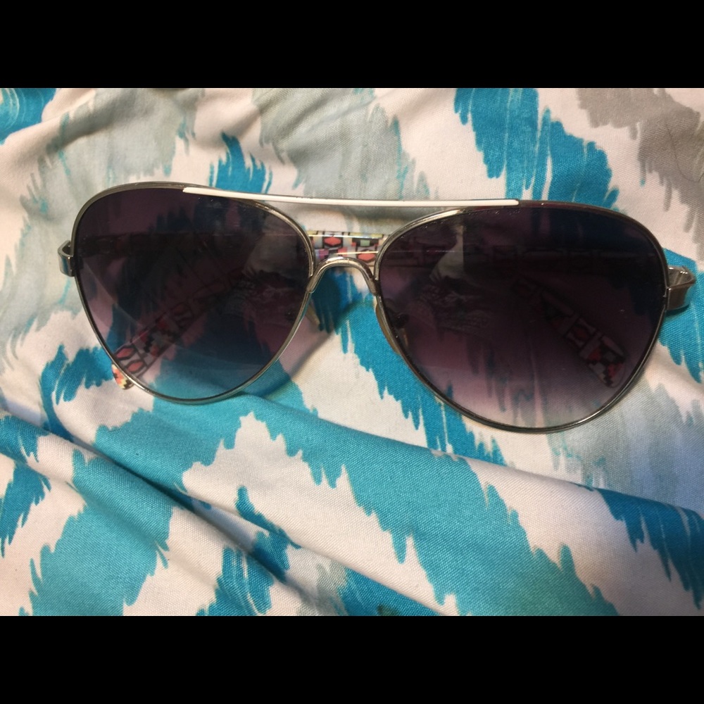 Pretty sunglasses ❤️❤️